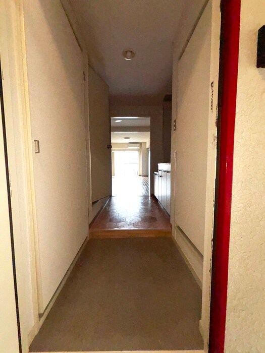 物件内観写真17　(玄関)