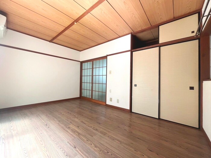 物件内観写真9　(居室)