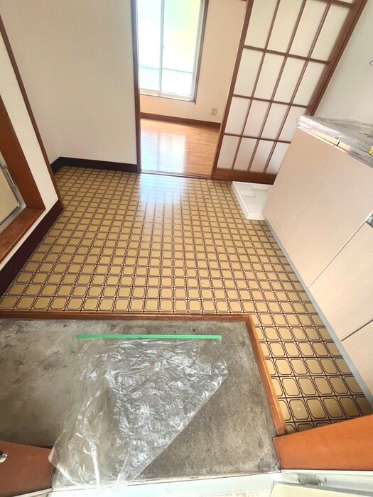 物件内観写真14　(玄関)