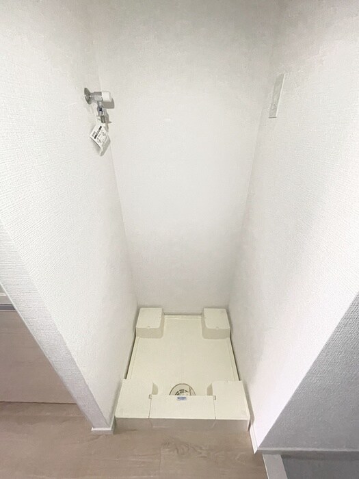 物件内観写真13　(洗濯機置場)