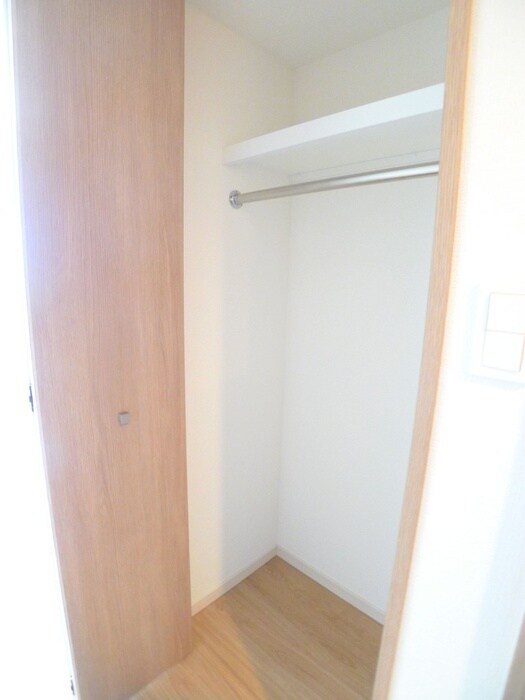 物件内観写真13　(収納)