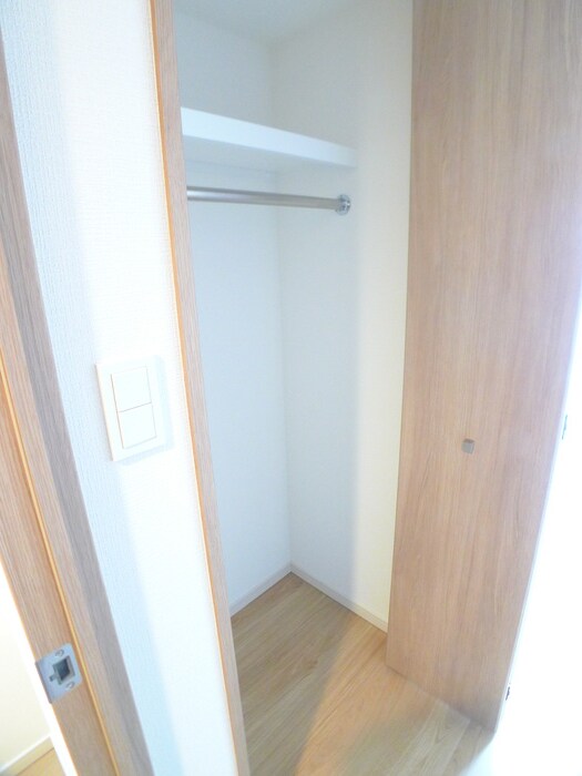 物件内観写真14　(収納)