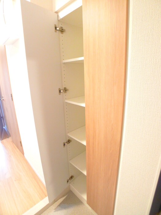 物件内観写真15　(靴箱)