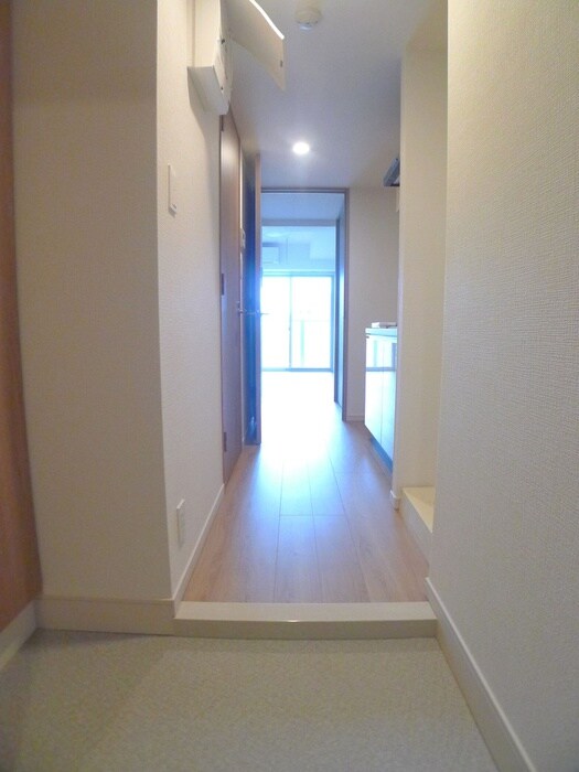 物件内観写真16　(玄関)