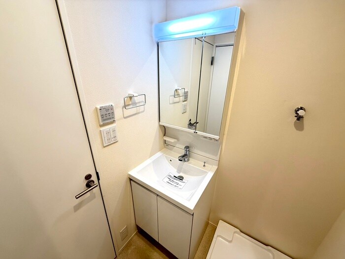 物件内観写真15　(洗面)