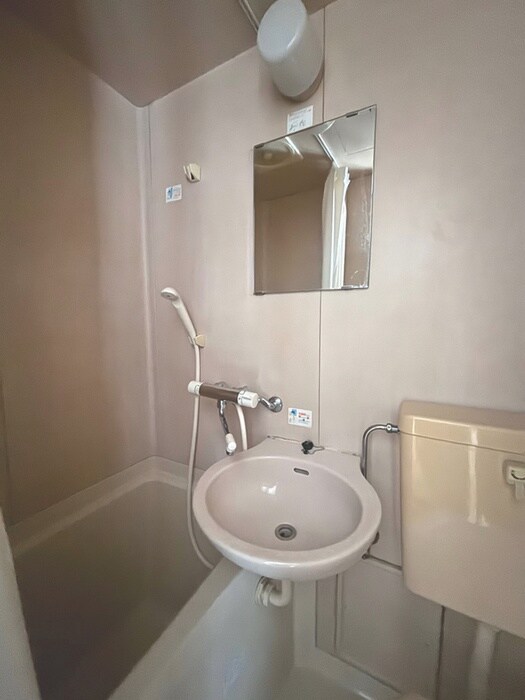 物件内観写真12　(洗面)