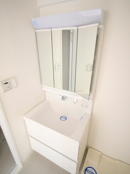 物件内観写真11　(洗面)