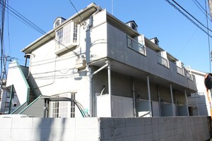 ｂ‘CASA読売ランド前re-born外観写真
