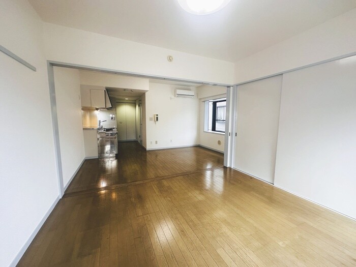 メゾンドラフィネ宮下の居室