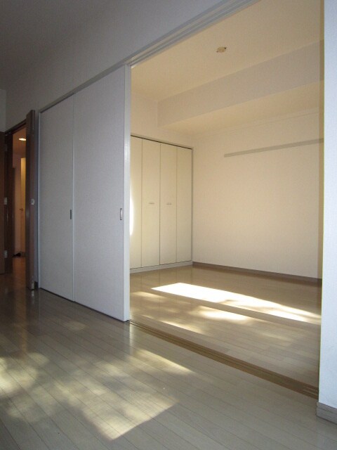 物件内観写真12　(居室)