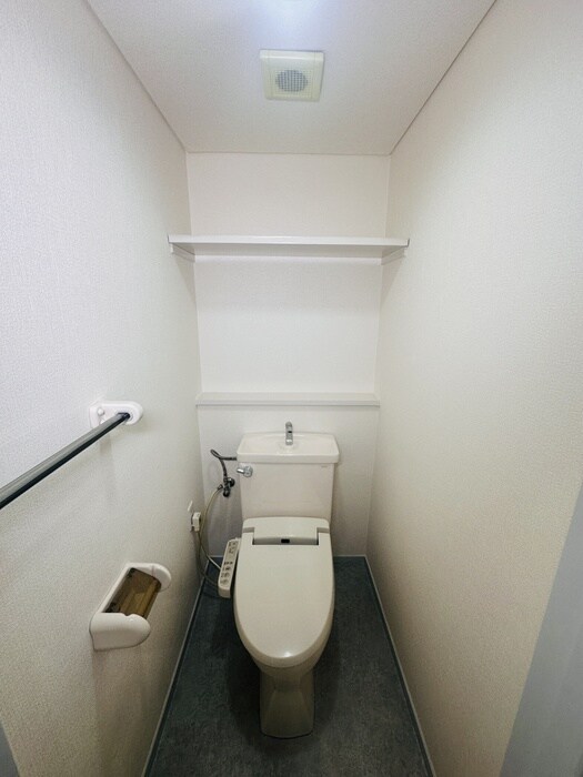 物件内観写真15　(トイレ)