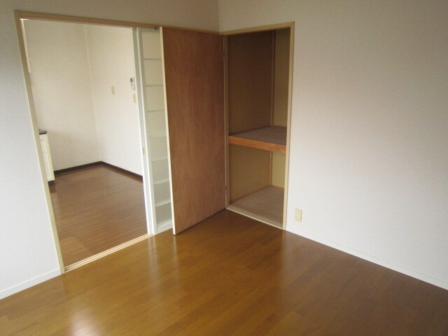 物件内観写真12　(居室)