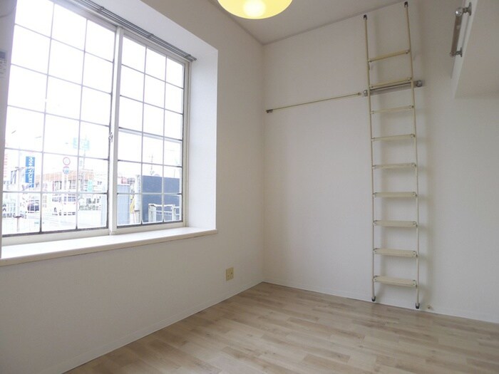 物件内観写真8　(居室)