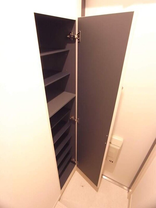 物件内観写真10　(室内からの展望)