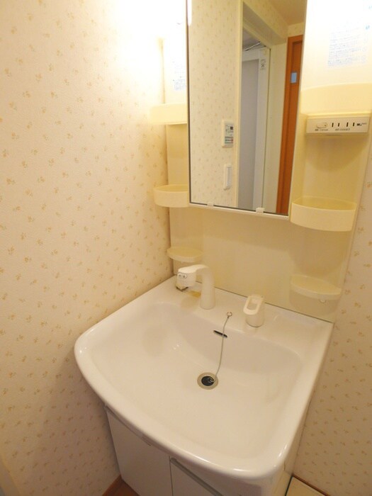 物件内観写真9　(洗面)