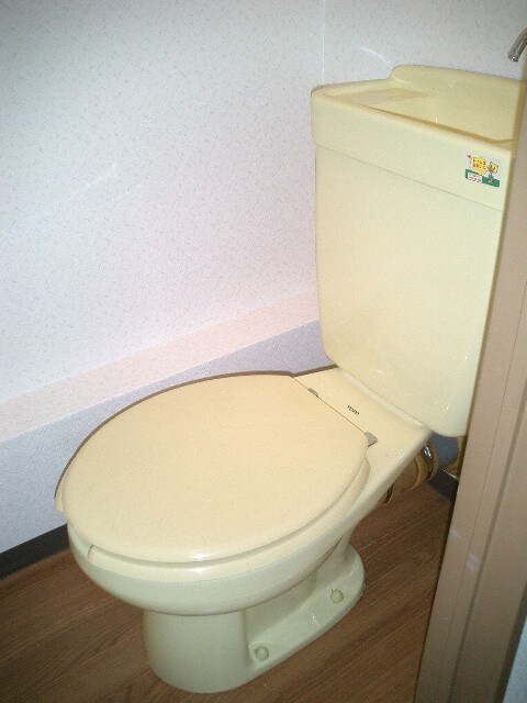 物件内観写真8　(トイレ)