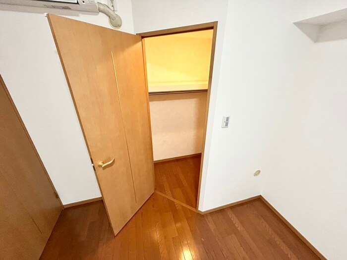 物件内観写真13　(収納)