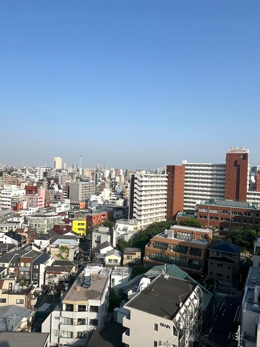 物件内観写真10　(室内からの展望)