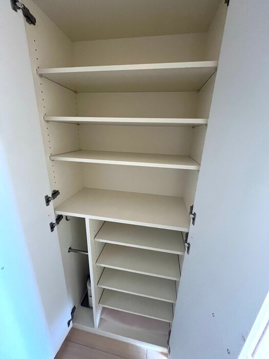 物件内観写真15　(靴箱)