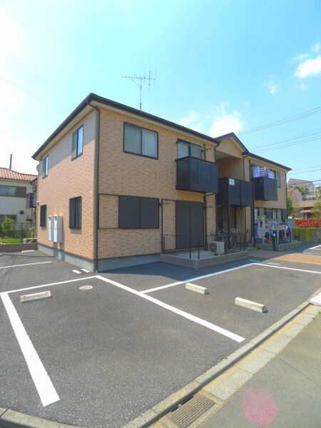 ロイヤルガ－デン池田外観写真