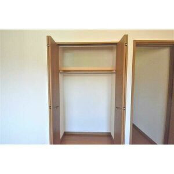 物件内観写真11　(収納)