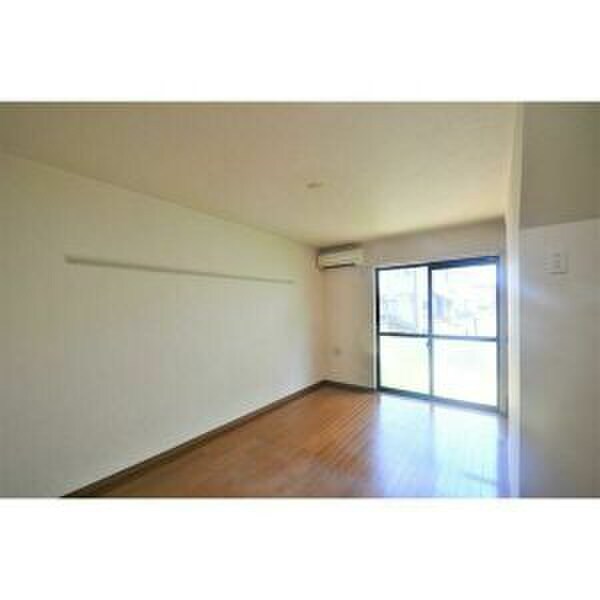 物件内観写真16　(室内からの展望)