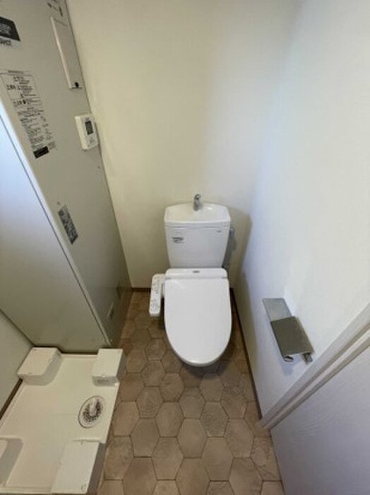 物件内観写真12　(トイレ)