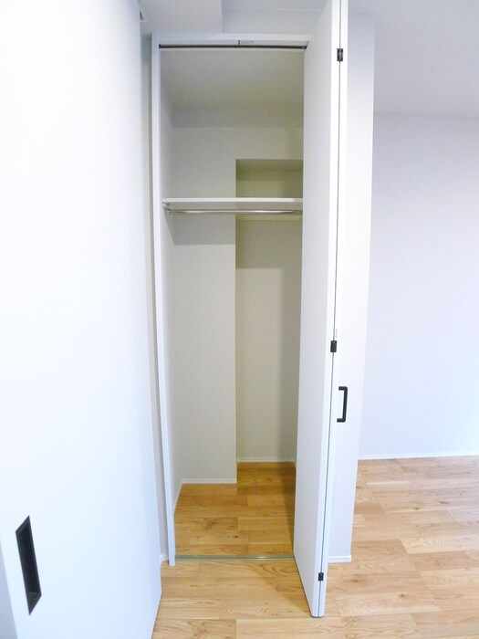 物件内観写真16　(収納)