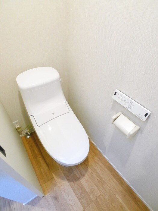 物件内観写真16　(トイレ)