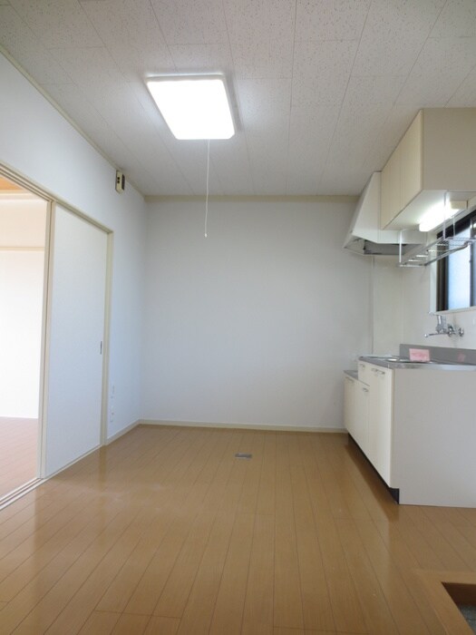 物件内観写真10　(居室)