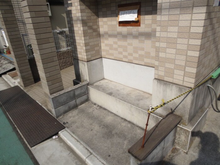 物件外観写真4　(建物設備)