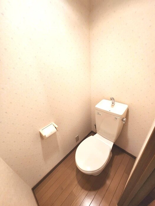 物件内観写真13　(トイレ)