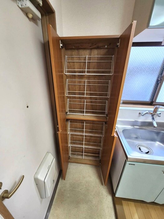 物件内観写真18　(靴箱)