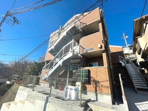 シュエット新子安外観写真
