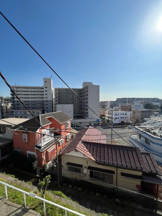 物件内観写真16　(室内からの展望)