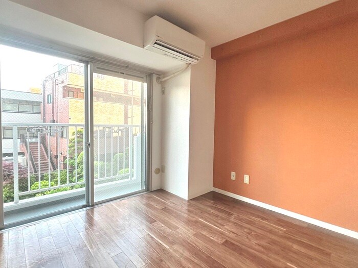 物件内観写真4　(居室)