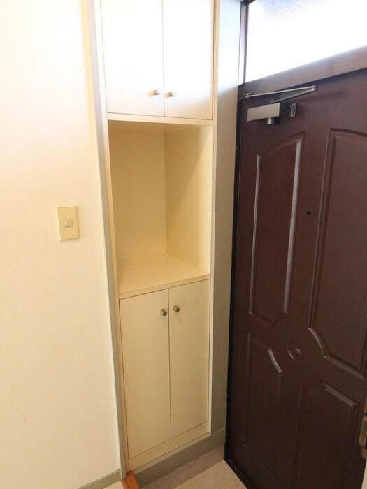 物件内観写真15　(靴箱)