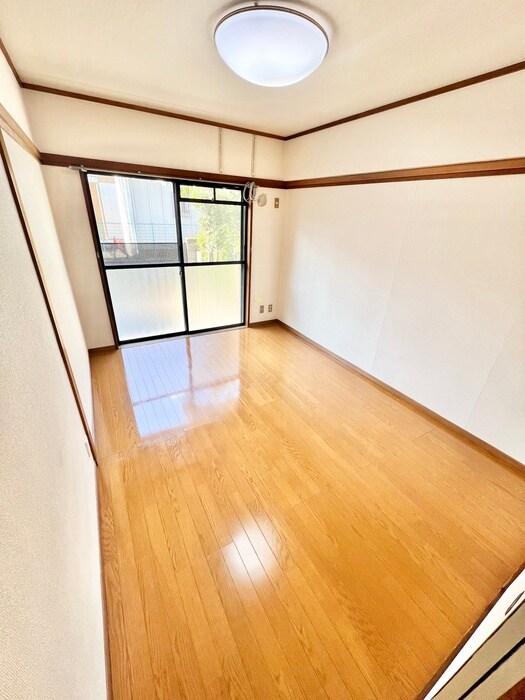 物件内観写真7　(居室)