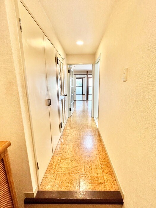 物件内観写真21　(廊下)