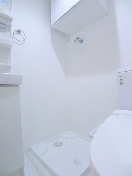 物件内観写真17　(洗濯機置場)