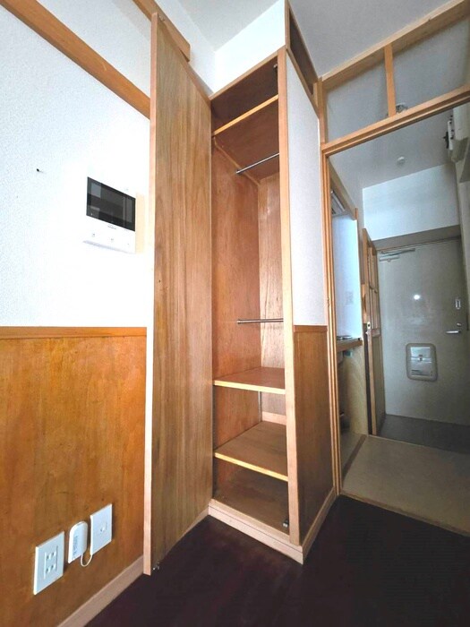 物件内観写真16　(収納)