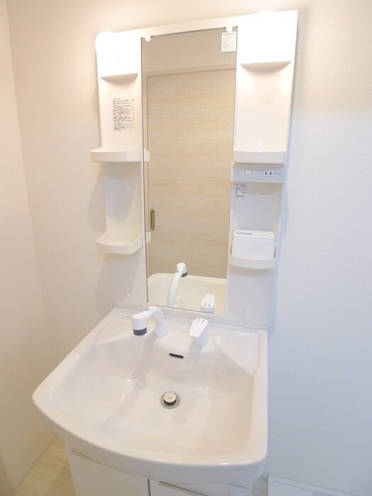 物件内観写真9　(洗面)