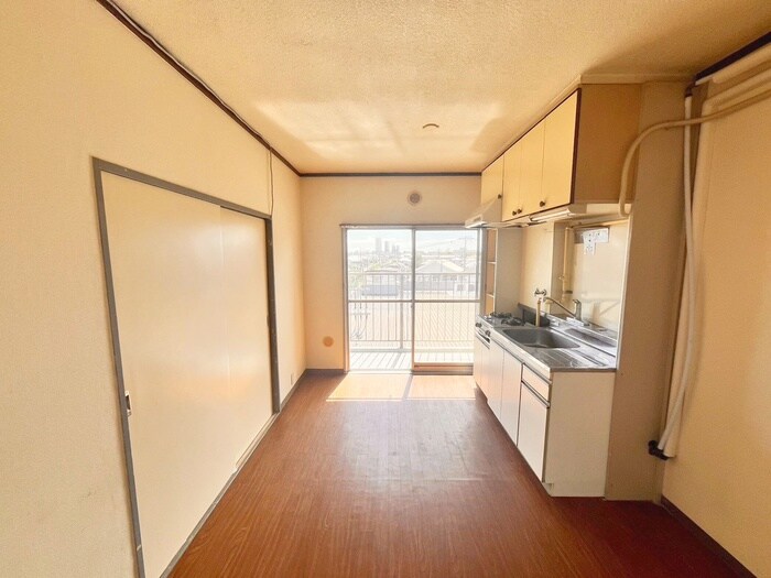 物件内観写真4　(居室)