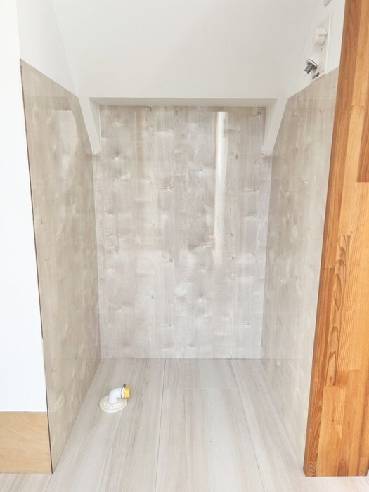 物件内観写真17　(洗濯機置場)