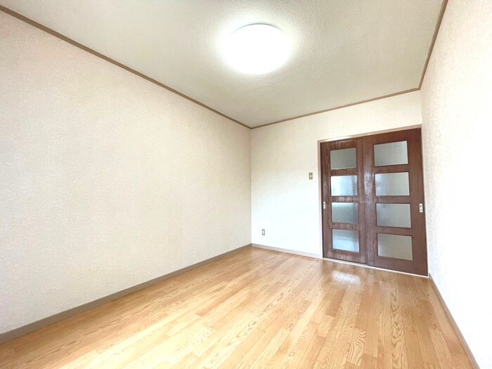 物件内観写真13　(居室)