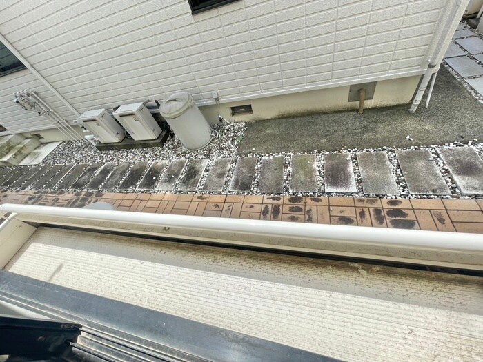 物件内観写真16　(室内からの展望)