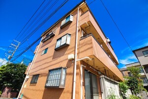 ファミ－ル三田外観写真