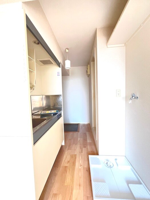 物件内観写真16　(廊下)