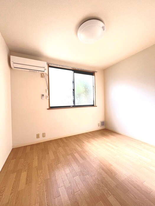 物件内観写真17　(居室)