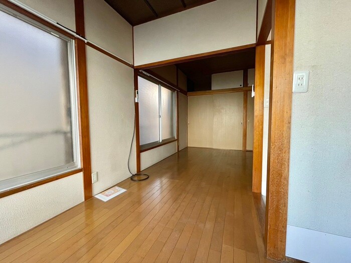 物件内観写真4　(居室)